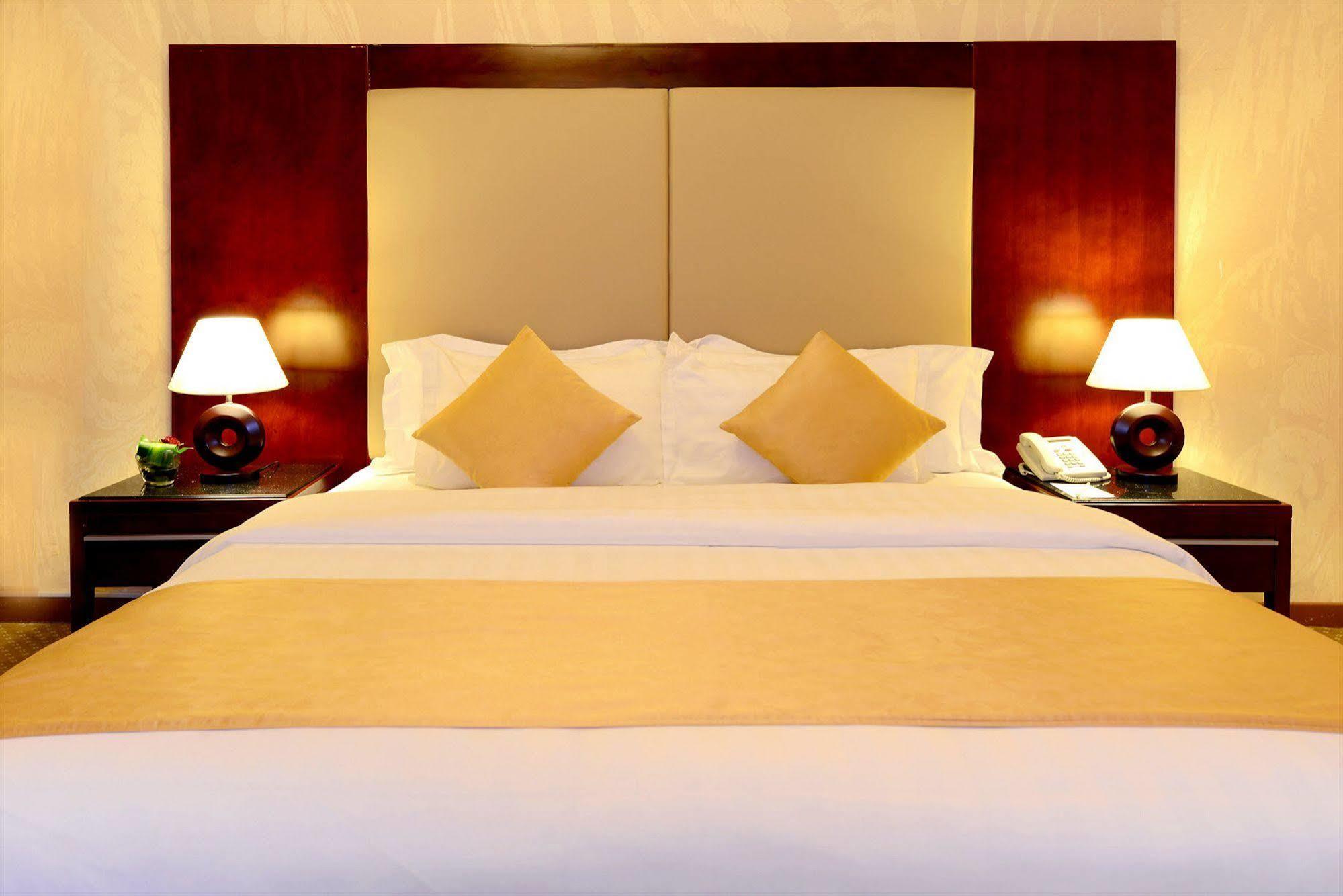 Boudl Al Olaya Hotel Рияд Екстериор снимка