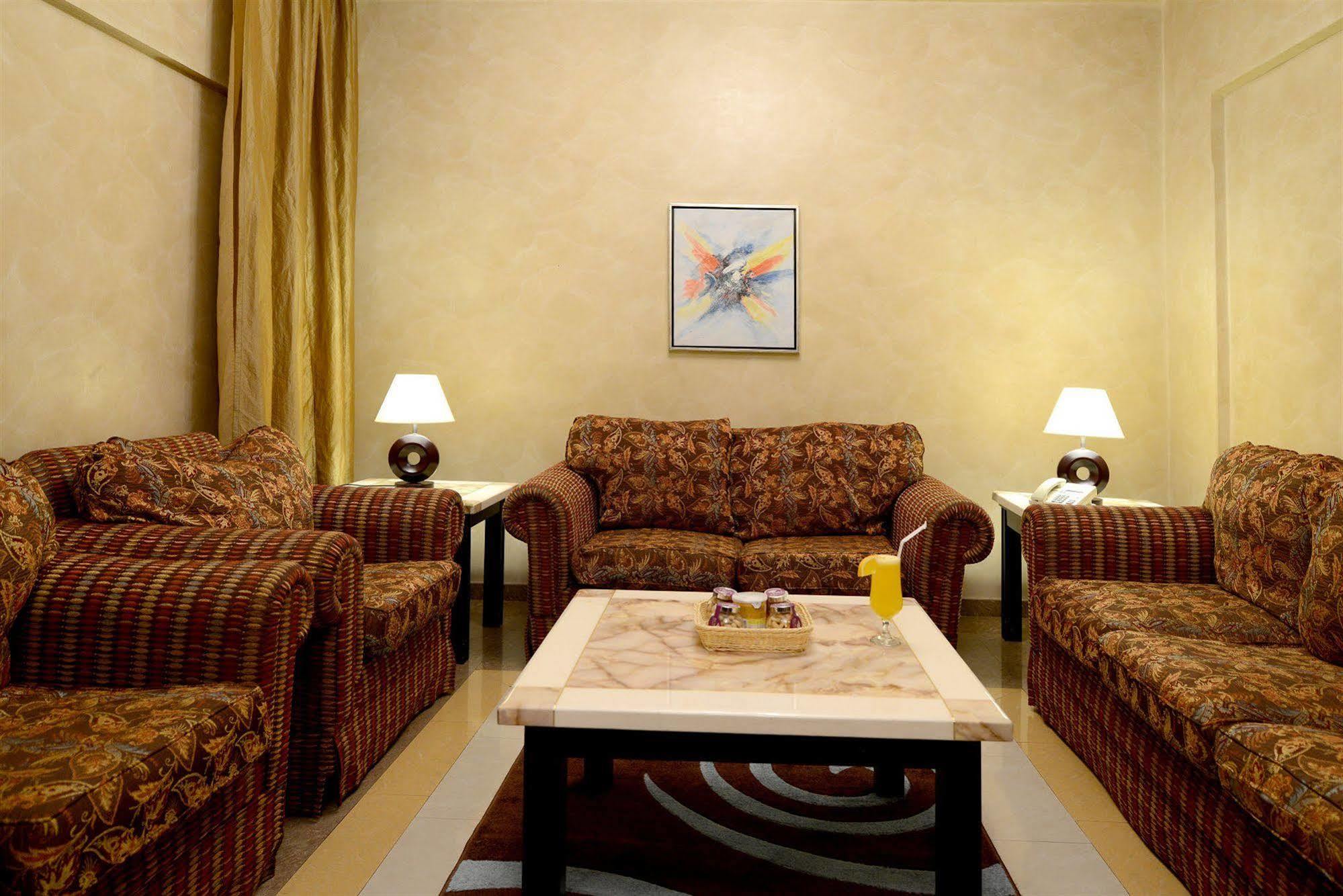 Boudl Al Olaya Hotel Рияд Екстериор снимка