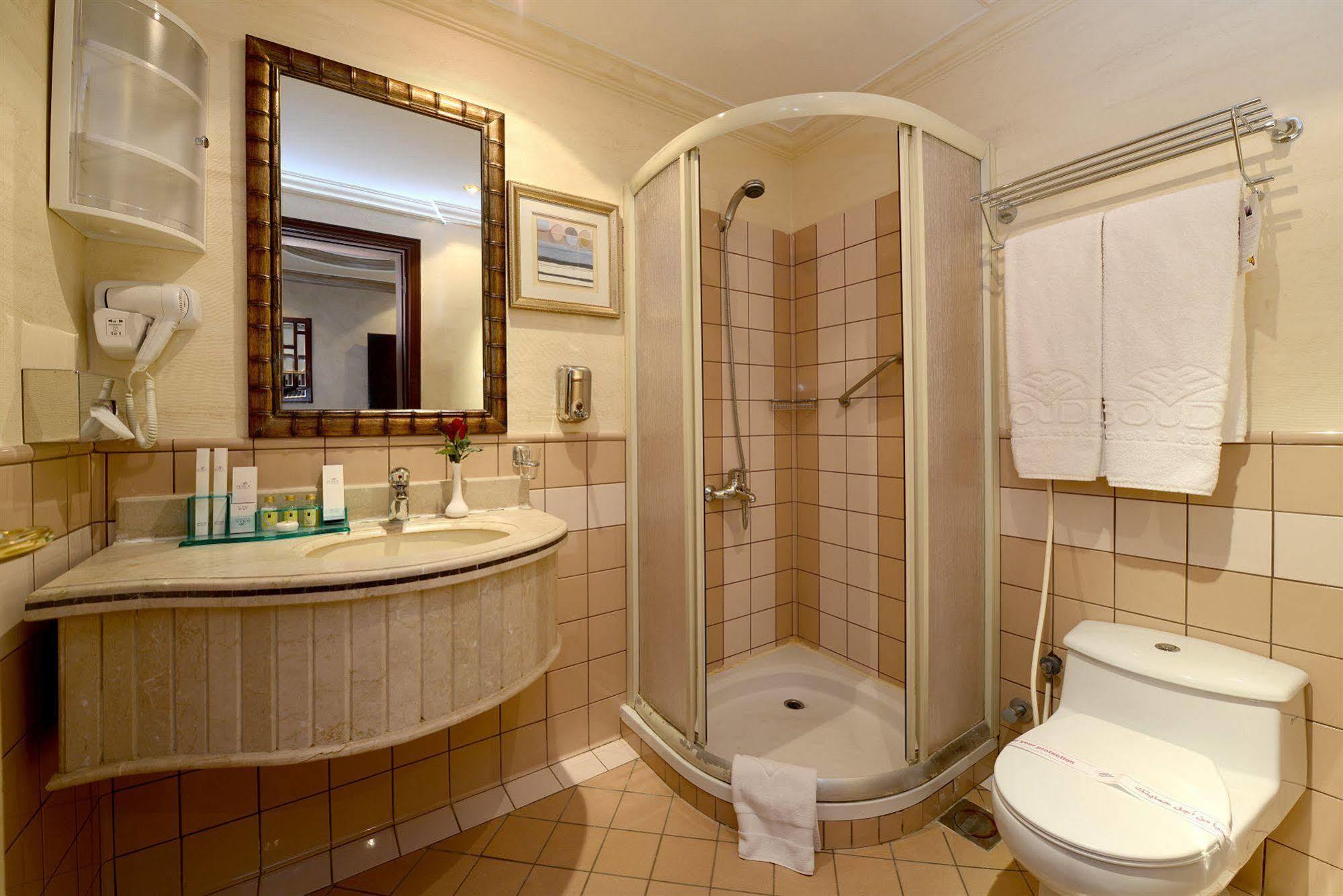 Boudl Al Olaya Hotel Рияд Екстериор снимка